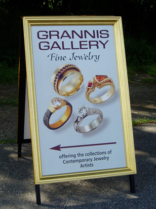 Grannis Gallery sign