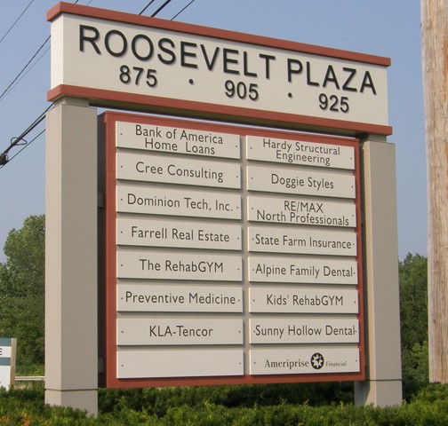 Roosevelt Plaza VT sign